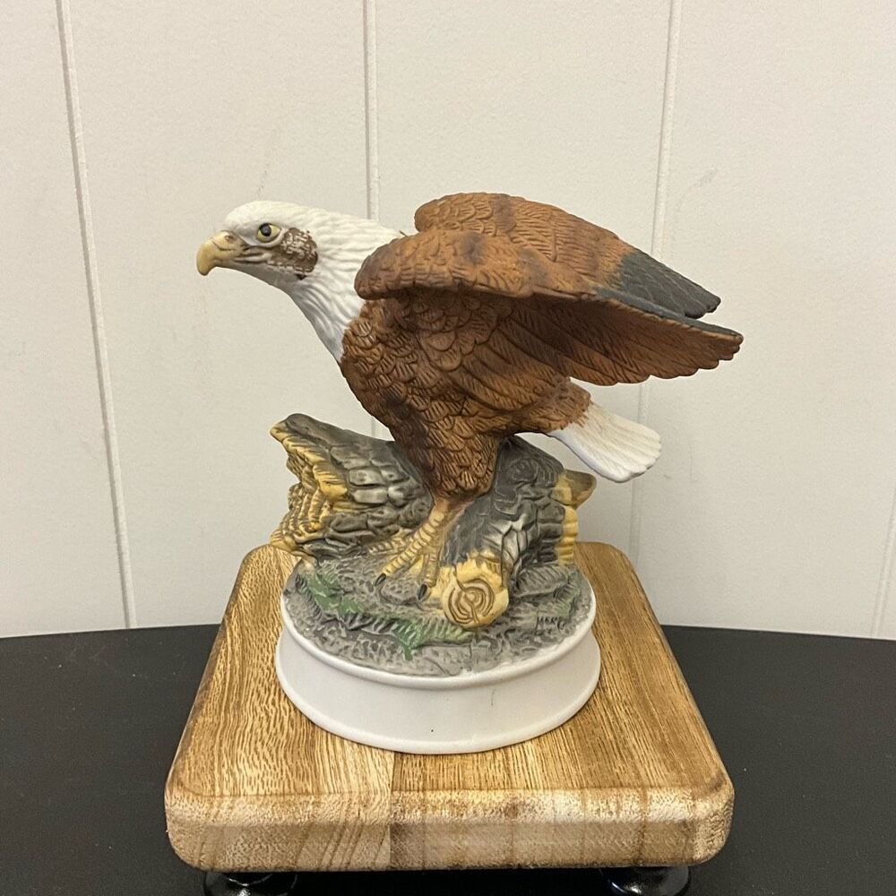 Royal Heritage Americana Birds In Flight Collection Limited Series Eagle